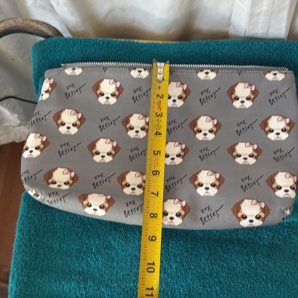 Betsey Johnson Large Wristlet Cosmetic Make-Up Bag Case Gray Dog Puppy VGUC - Picture 8 of 9